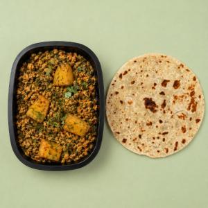 Chicken Mince with Peas and Potato
